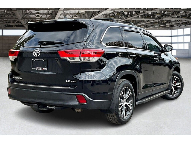 2019 Toyota Highlander LE | 8Seat | Heated Seats | SafetyTech |  in Cars & Trucks in Mississauga / Peel Region - Image 2