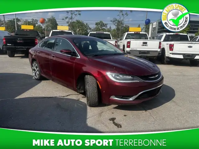 Chrysler 200 C berline 4 portes TA 2016 à vendre in Cars & Trucks in Laval / North Shore - Image 4