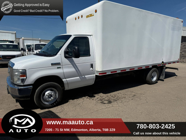 2014 Ford Econoline Cutaway E-450 Cube Van 16 FT in Cars & Trucks in Edmonton