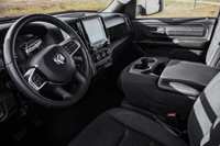 This Ram 1500 has a dependable Gas/Electric V-6 3.6 L/220 engine powering this Automatic transmissio... (image 6)