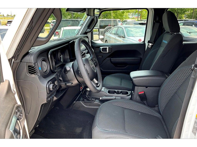 2024 Jeep Wrangler 4xe RUBICON in Cars & Trucks in Barrie - Image 4