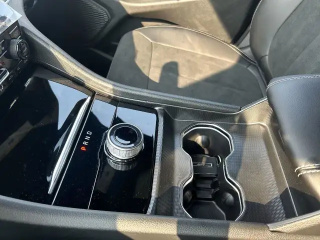 2025 Jeep Grand Cherokee Laredo BLACK ALLOYS! REMOTE START! H... in Cars & Trucks in Sudbury - Image 12