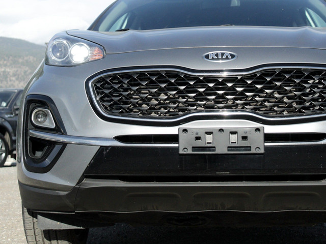 2020 Kia Sportage EX - One Owner - BC Vehicle - Clean Carfax... in Cars & Trucks in Penticton - Image 3