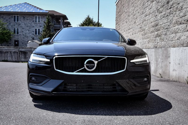 2019 Volvo S60 MOMENTUM • SUNROOF • NAV • 360 CAM • HEATED LEATH in Cars & Trucks in Cornwall - Image 4