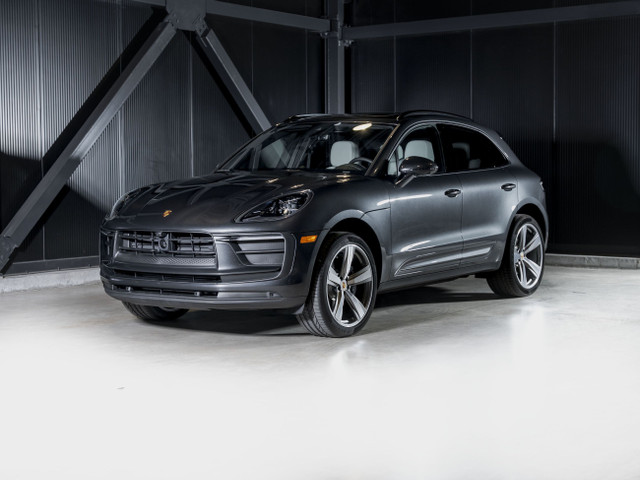 2024 Porsche Macan 2024 Porsche Macan - Certifié Porsche Approve in Cars & Trucks in Québec City