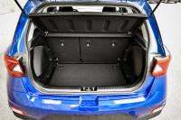 Low Mileage, Heated Seats, Heated Steering Wheel, Apple CarPlay, Android Auto, Remote Start! 6 LOCAT... (image 7)