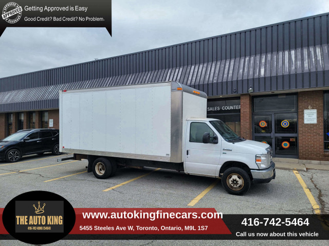 2013 Ford Econoline Commercial Cutaway E-450 SUPER DUTY 16FT BOX in Cars & Trucks in City of Toronto - Image 2