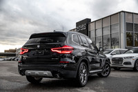 VEHICLE FEATURES: Forward collision warning with automatic emergency braking, Blindspot Monitoring,... (image 9)