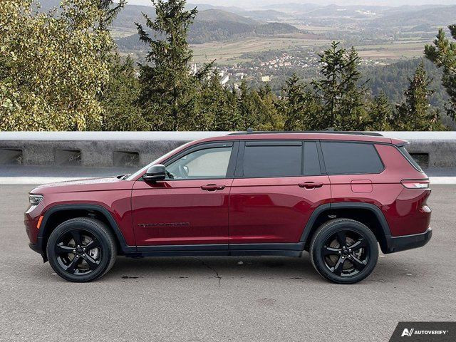  2023 Jeep Grand Cherokee L Altitude in Cars & Trucks in Moncton - Image 2
