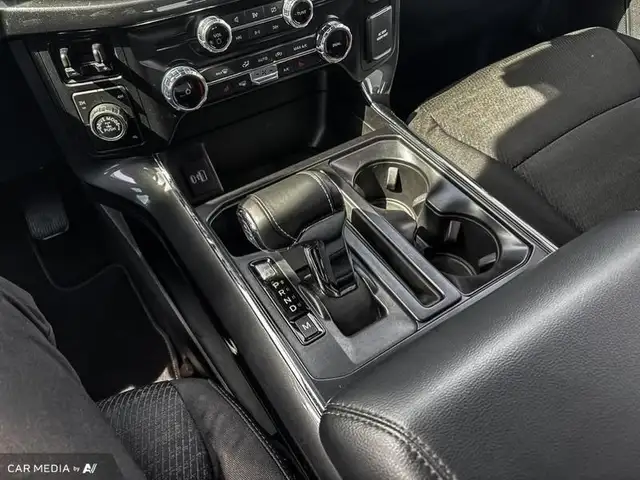 2022 Ford F-150 XLT 302A w/Sport Pkg! in Cars & Trucks in Edmonton - Image 17