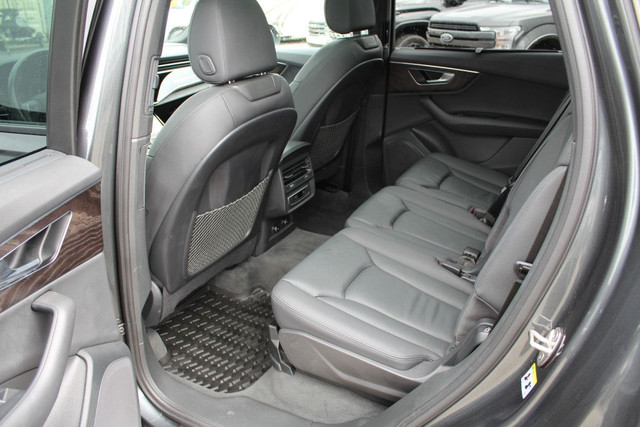 2022 Audi Q7 KOMFORT QUATTRO/PANO. ROOF/B.CAMERA in Cars & Trucks in Calgary - Image 4
