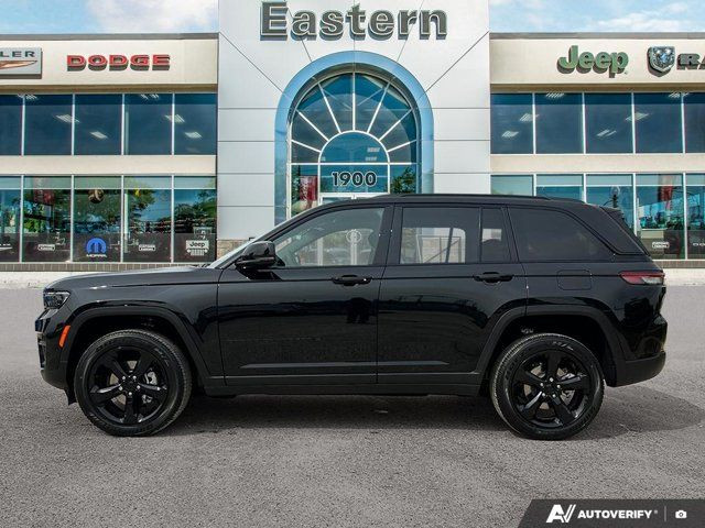 2025 Jeep Grand Cherokee Altitude in Cars & Trucks in Winnipeg - Image 2