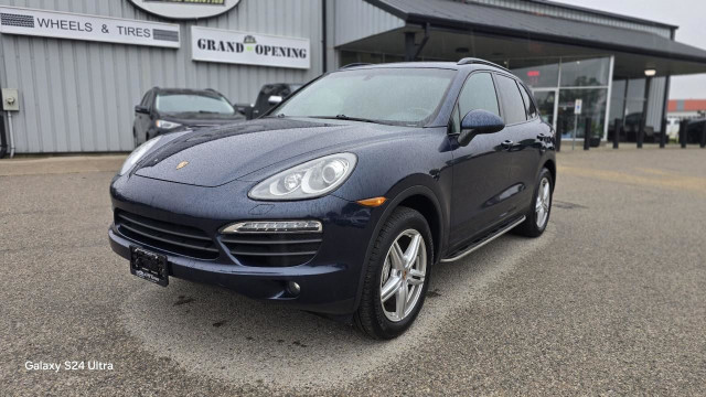 2014 Porsche Cayenne in Cars & Trucks in London