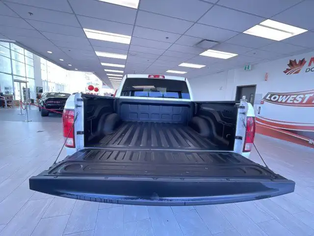 2023 Ram 1500 Classic Express | 4X4 | Backup Camera in Cars & Trucks in Prince George - Image 14