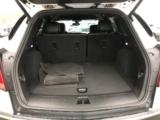 2020 Cadillac XT5 Luxury FWD in Cars & Trucks in London - Image 13