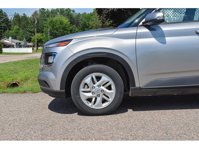 2023 Hyundai Venue Preferred in Cars & Trucks in Pembroke - Image 3