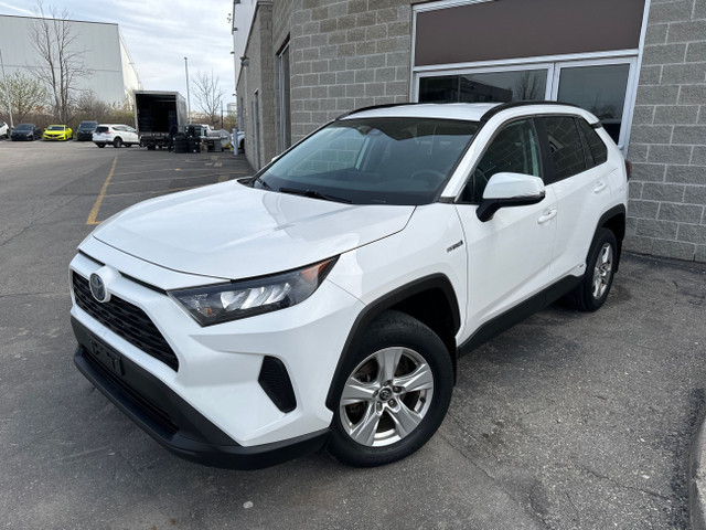 2020 Toyota RAV4 Hybrid LE in Cars & Trucks in Mississauga / Peel Region