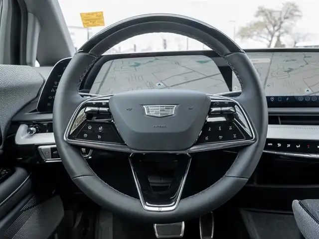 2025 Cadillac OPTIQ Sport 2 in Cars & Trucks in Oakville / Halton Region - Image 11