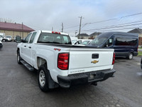 See Dealer Website for Details. 2018 Chevrolet Silverado 1500 camion de travail/LS (image 5)