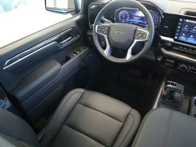 2025 Chevrolet Silverado 1500 LT Trail Boss in Cars & Trucks in Lloydminster - Image 13