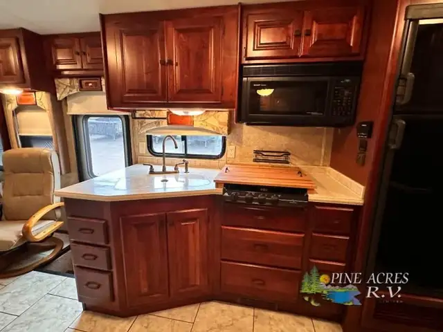 2011 Tiffin Motorhomes Open Road Allegro 32CA 53K Milles Best Pr in RVs & Motorhomes in Moncton - Image 22