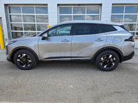 Smart, efficient, and ready for everything life throws your waythe 2026 Kia Sportage LX is the perfe... (image 2)