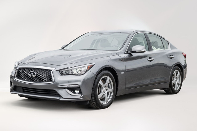 2018 Infiniti Q50 3.0T LUX Awd / Cuir / Toit Ouvrant / Camera Re in Cars & Trucks in City of Montréal