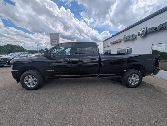 2025 RAM 2500 Big Horn 4x4 Crew Cab 8' Box for sale in Cars & Trucks in Medicine Hat - Image 4