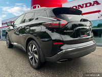 Experience the smooth power and sophisticated style of this 2024 Nissan Murano SL. Boasting All-Whee... (image 3)