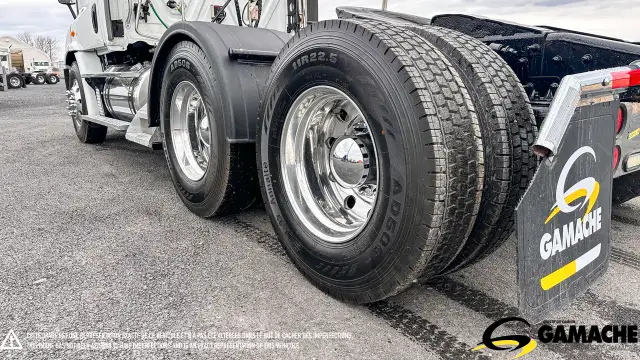 2015 FREIGHTLINER CASCADIA DAY CAB in Heavy Trucks in Chilliwack - Image 8