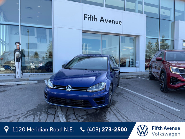 2017 Volkswagen Golf R 2.0 TSI in Cars & Trucks in Calgary