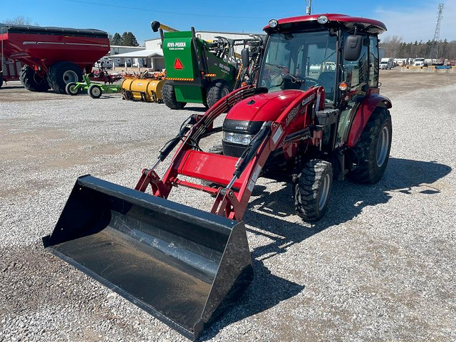 2022 CASE IH FARMALL 40C SERIES II CAB TRACTOR WITH LOADER in Farming Equipment in London - Image 4