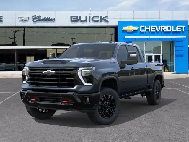 2025 Chevrolet Silverado 2500HD LT in Cars & Trucks in Oakville / Halton Region - Image 11
