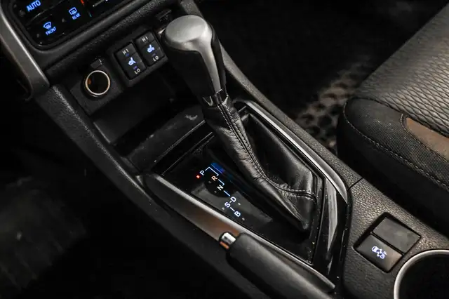 2017 Toyota Corolla LE | Caméra de recul | Climatisation | Bluet in Cars & Trucks in City of Montréal - Image 23