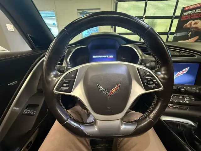2019 Chevrolet Corvette Z51 STINGRAY 1LT | RARE 7spd MANUAL in Cars & Trucks in Calgary - Image 13