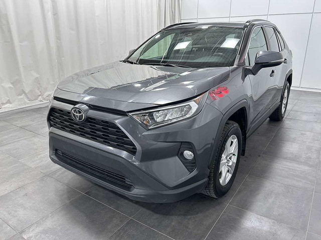 2021 Toyota RAV4 XLE AWD - TOIT OUVRANT - VOLANT CHAUFFANT - MAG in Cars & Trucks in Québec City - Image 3
