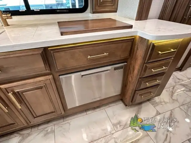 2023 Entegra Coach Cornerstone 45B 605 h.p. 26K Miles in RVs & Motorhomes in Moncton - Image 28