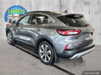 Command the road in this sleek 2023 Ford Escape Platinum, boasting a powerful 2.0L EcoBoost engine a... (image 3)