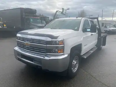 2015 Chevrolet Silverado 3500HD 8 Foot Flat Deck 4WD, 6.0L V8 OHV 16V FFV engine, engine hours: 10,0...