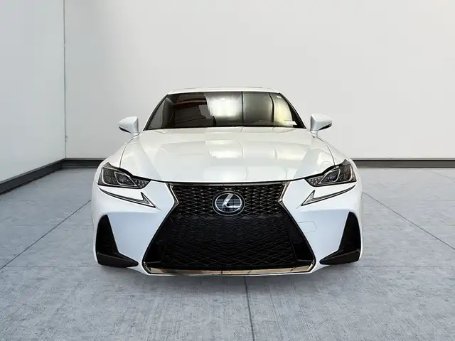 2020 Lexus IS 350 F SPORT AWD Navigation Cuir rouge Toit ouvrant in Cars & Trucks in Laval / North Shore - Image 4