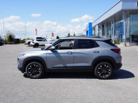 Low Mileage, Heated Seats, Proximity Key, Android Auto, Apple CarPlay, Lane Keep Assist! This 2023 C... (image 1)