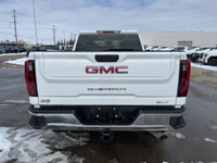 A perfect blend of rugged capability and refined comfort, the 2024 GMC Sierra 2500HD SLT arrives boa... (image 6)
