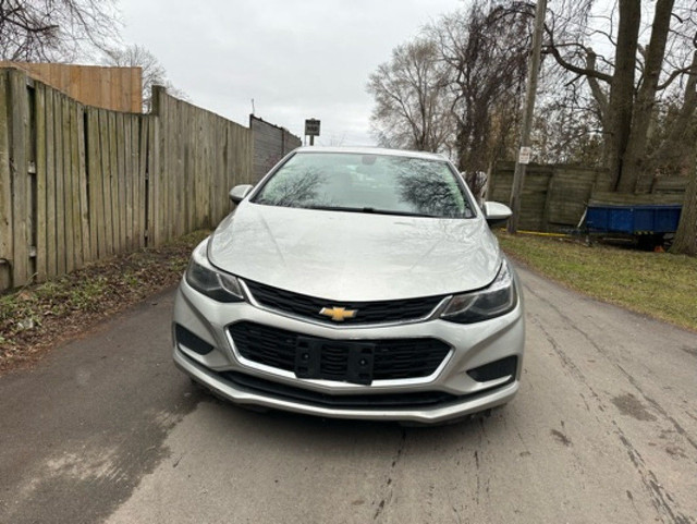2018 Chevrolet Cruze 4dr Sdn 1.4L LT w/1SD in Cars & Trucks in City of Toronto - Image 4