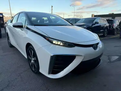 4MKAUTO 514 865 4438 2018 Toyota Mirai FWD HYDROGENE , Automatique, 62,866 km certifié elle est tout...