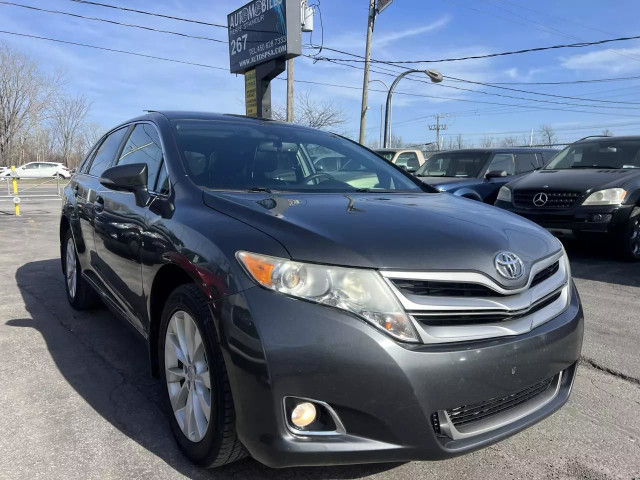 2013 TOYOTA Venza XLE in Cars & Trucks in Laval / North Shore