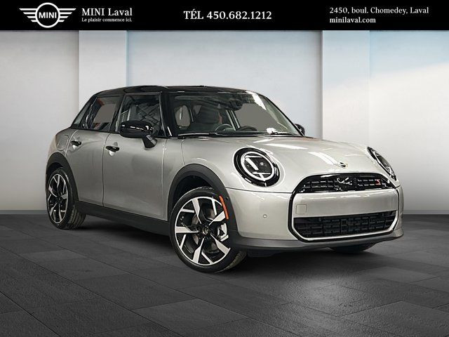 2025 MINI 5 Door Cooper S in Cars & Trucks in Laval / North Shore