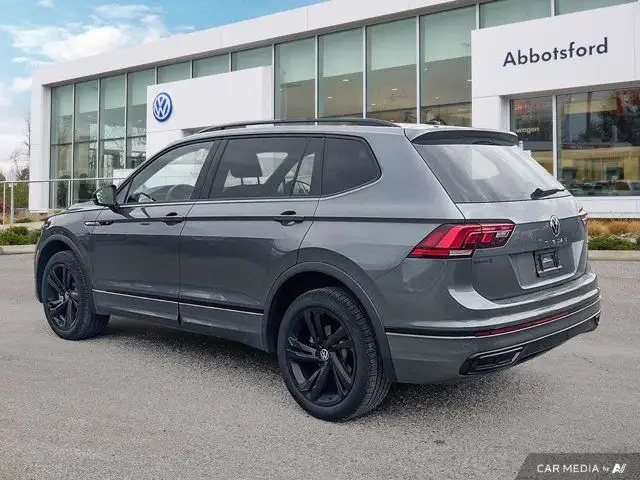 2024 Volkswagen Tiguan Comfortline R-Line Black Edition62929808139139122