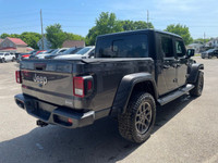 2021 Jeep Gladiator 4x4 Overland with the 3.6L and only 108,000kms. Equipped with the Leather Packag... (image 5)