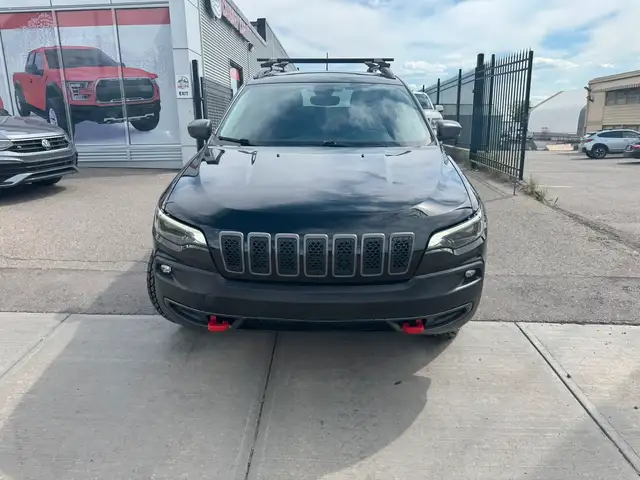 2019 Jeep Cherokee Trailhawk 3.2L 4WD in Cars & Trucks in Calgary - Image 7