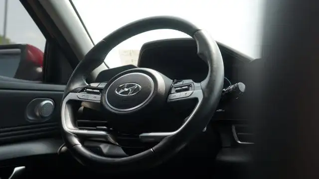 2023 Hyundai Elantra Luxury | Leather | Sunroof | Navigation |S in Cars & Trucks in Guelph - Image 18